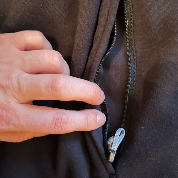 Under Armour Jacket - Picture 3 of 4